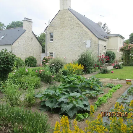 La Beuffrerie 住宿加早餐酒店 Mandeville-en-Bessin