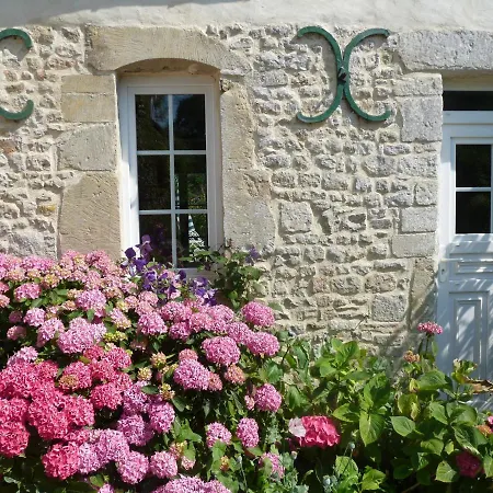 La Beuffrerie 住宿加早餐酒店 Mandeville-en-Bessin